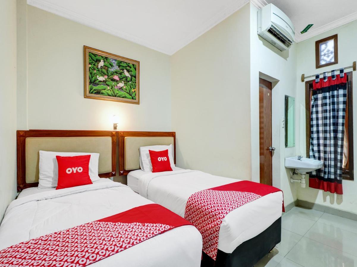 Oyo 90408 Hotel Horton Cirebon Exterior photo